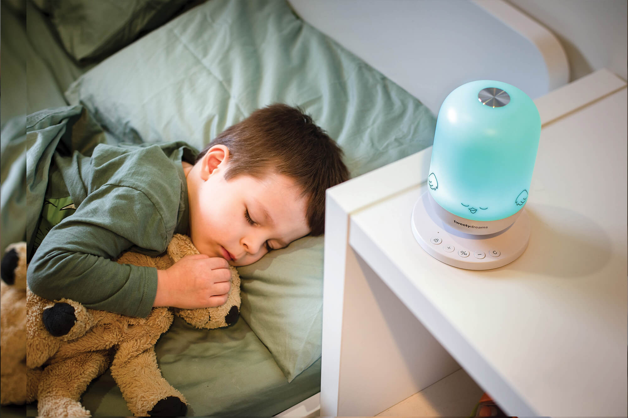 Baby not sleeping well in summer? Here’s why and what helps