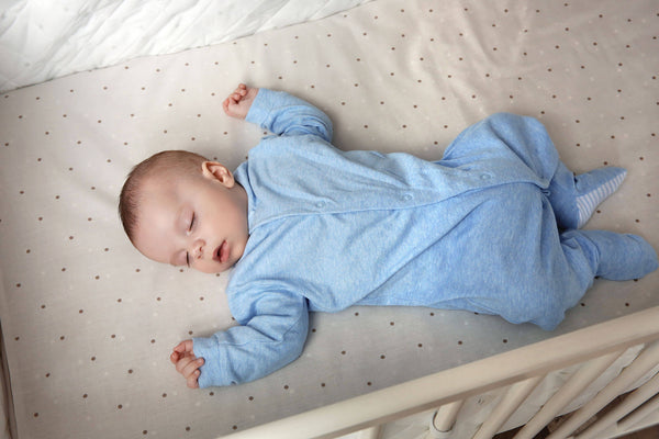 What is the safest room temperature for baby sleep? (+ tips to keep it just right)